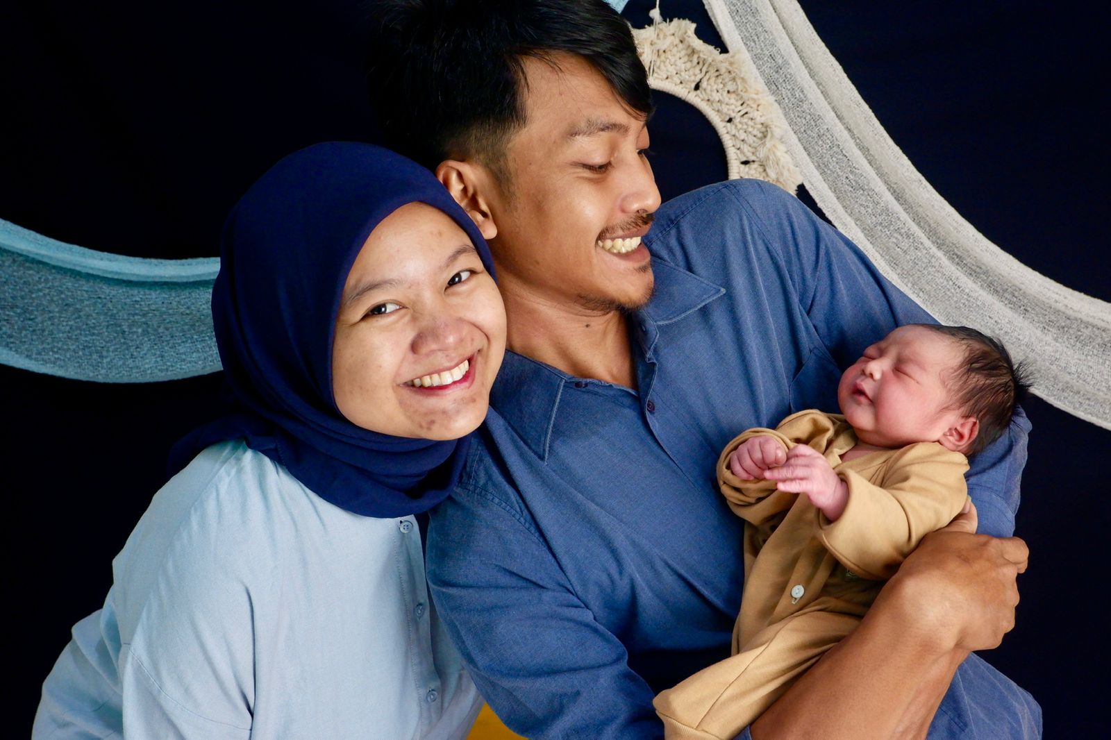 Self Family Photo Studio